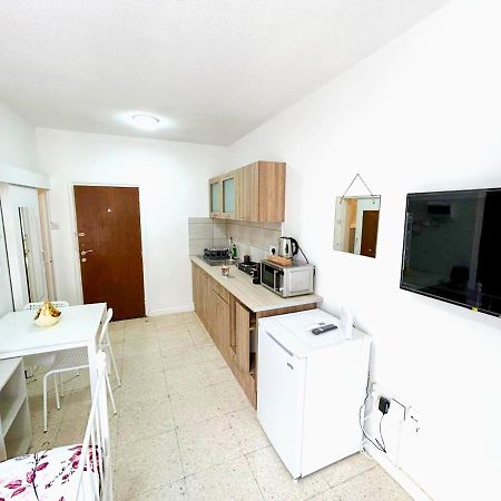 Central Comfort Studio Larnaca Extérieur photo